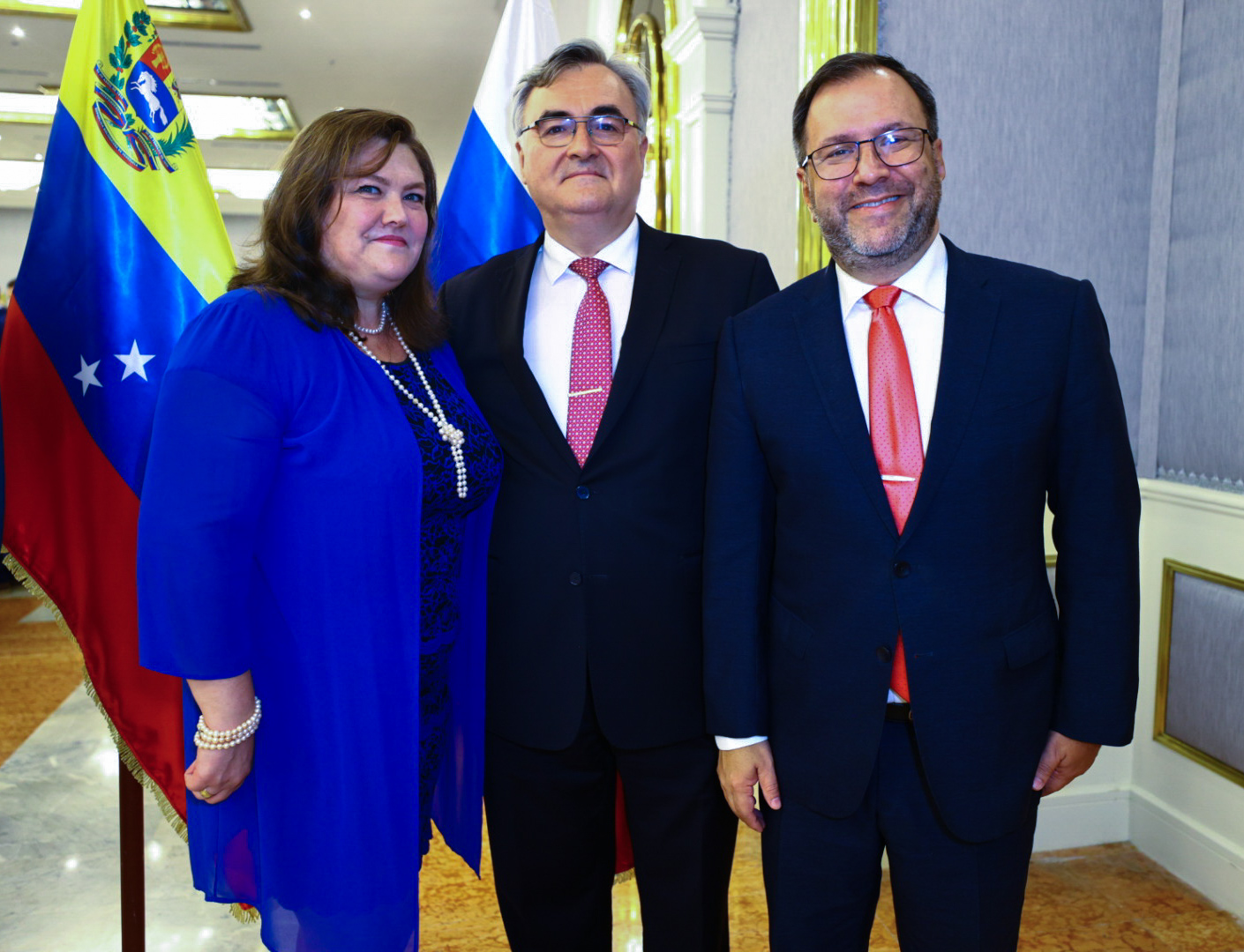 Canciller Yván Gil acompaña recepción del Día de Rusia