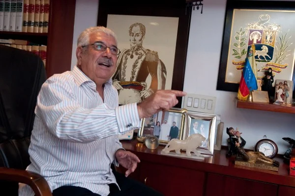 Canciller venezolano lamenta partida física de Raimundo Kabchi