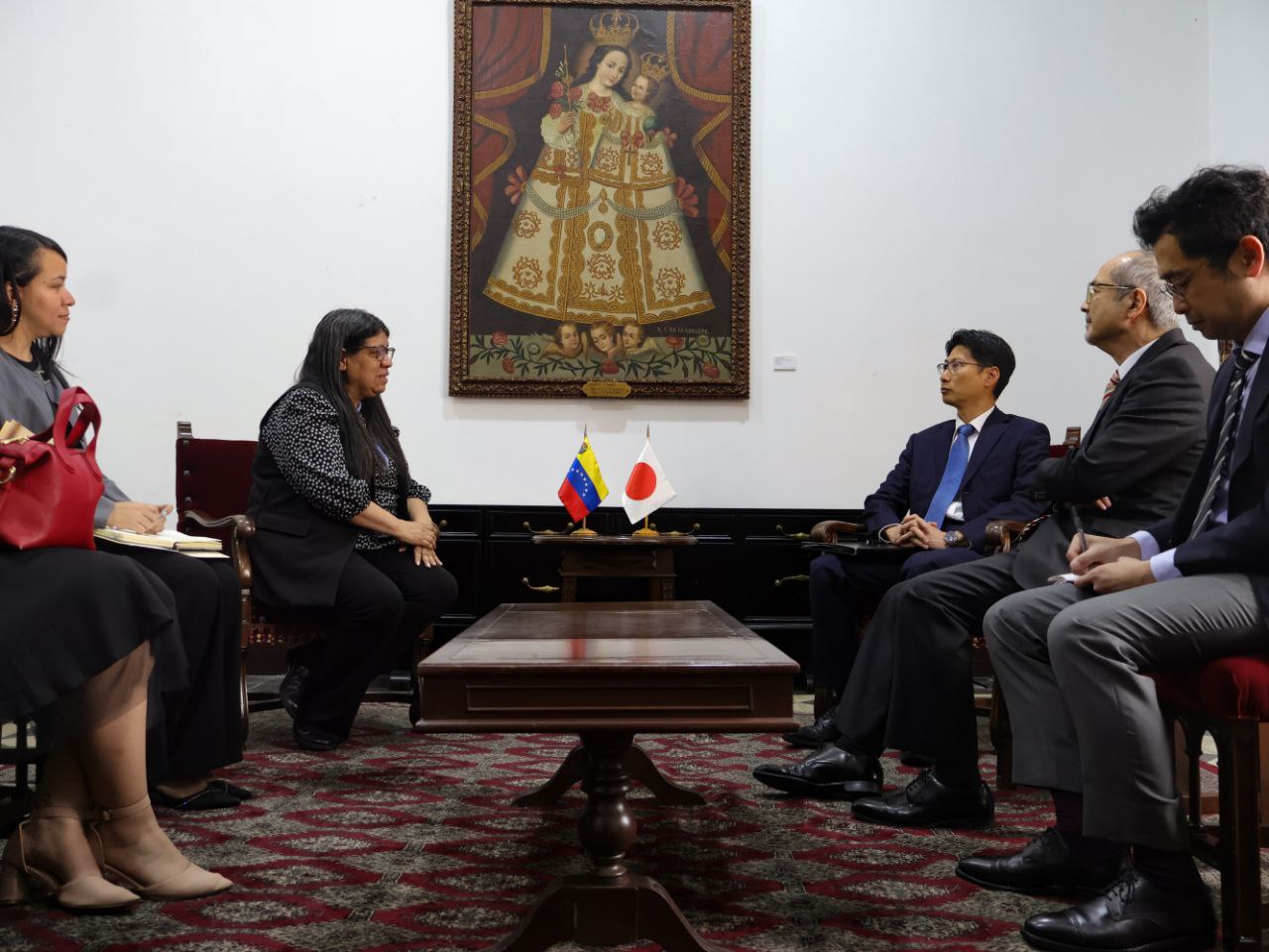 Venezuela y Japón celebran acercamiento diplomático