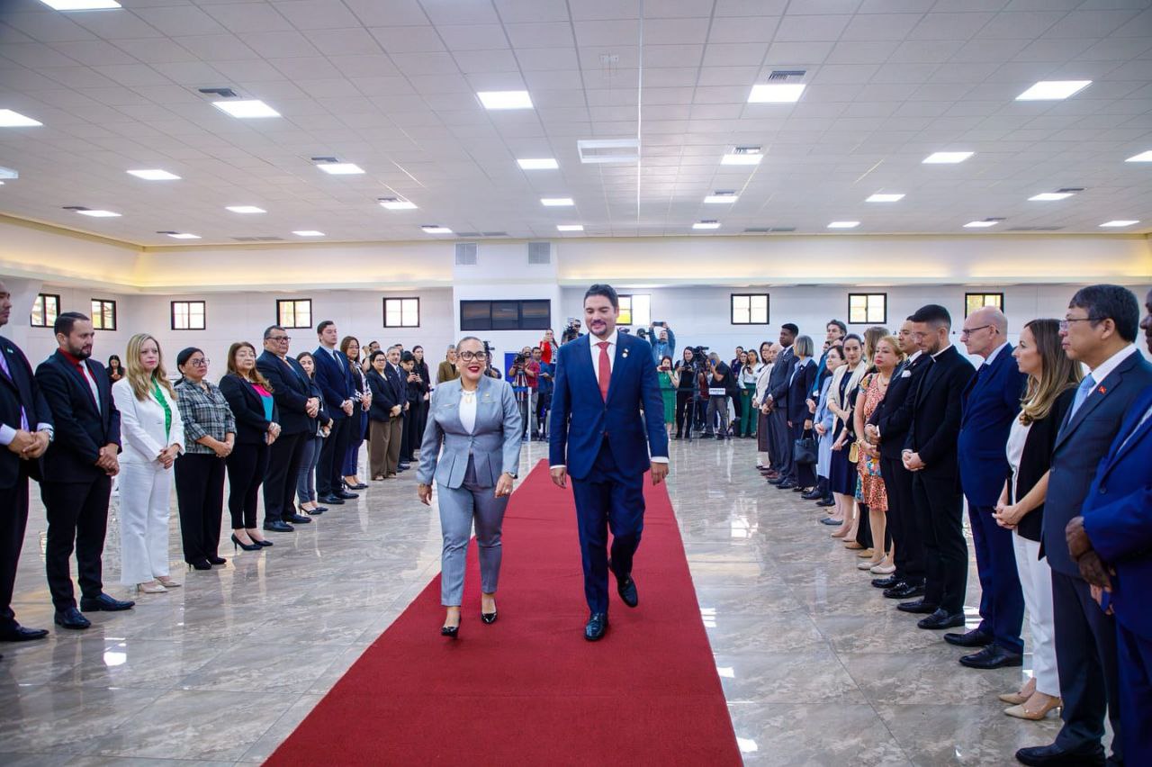 Venezuela participa en presentación del nuevo Canciller de Honduras