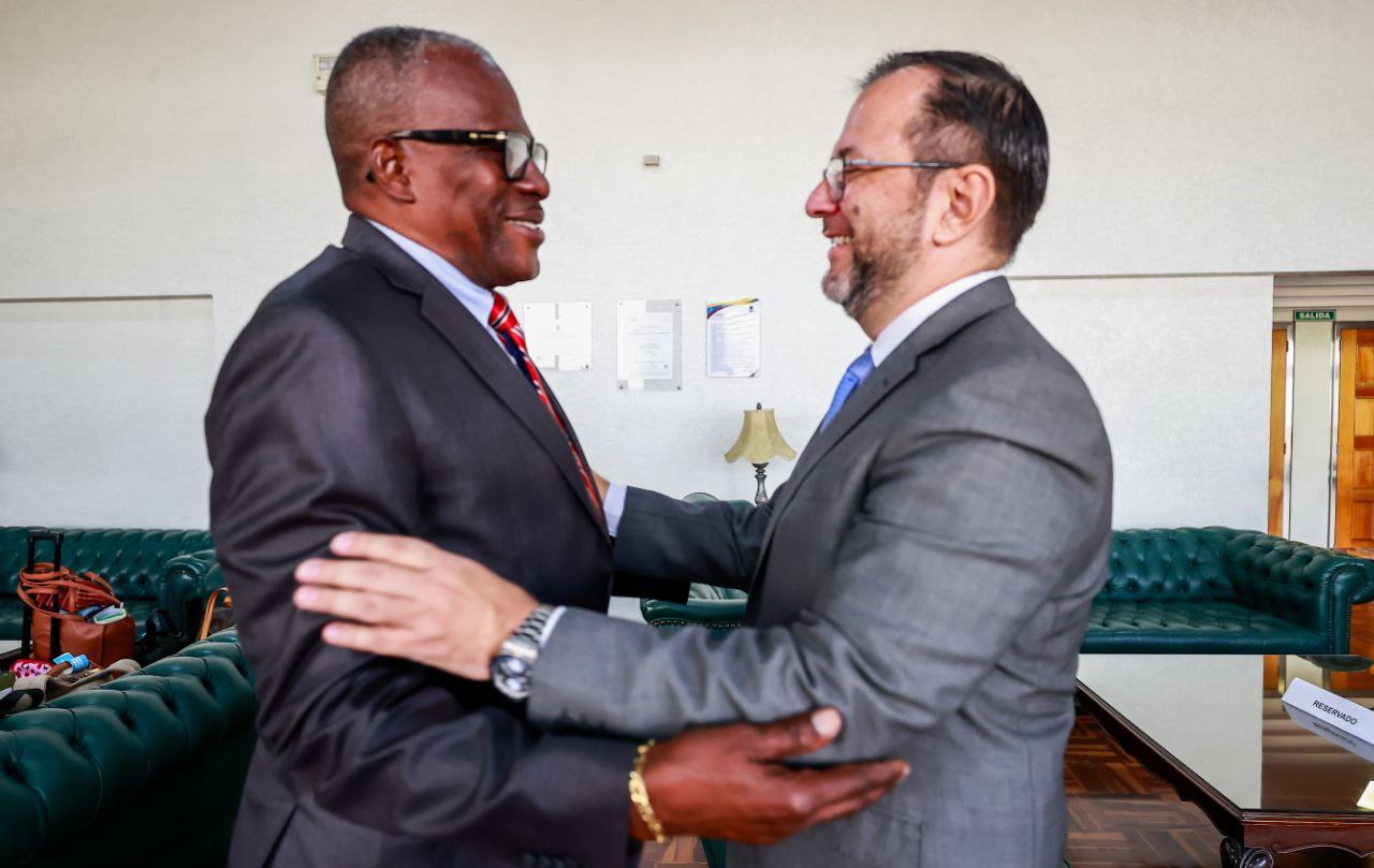 Venezuela despide a Embajador de Trinidad y Tobago con Orden "Francisco de Miranda"