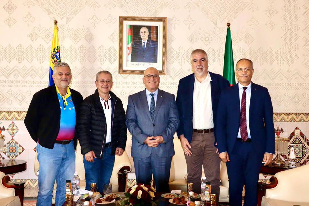 Delegación venezolana arriba a Argelia para celebrar la V Comisión Mixta