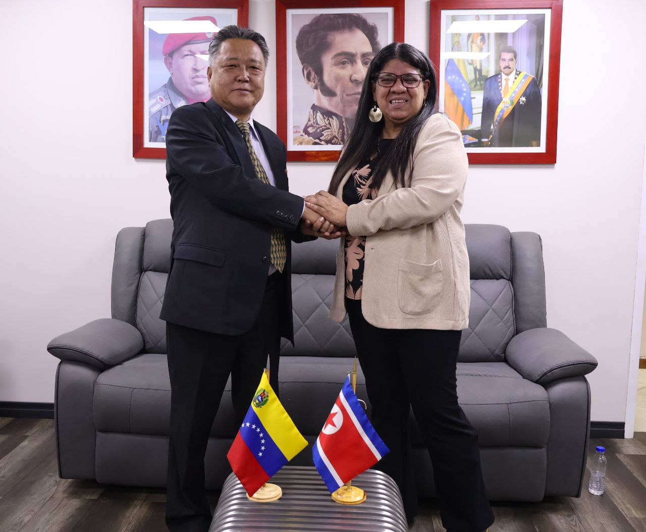 Venezuela y la RPD de Corea conversan en Caracas temas de interés común