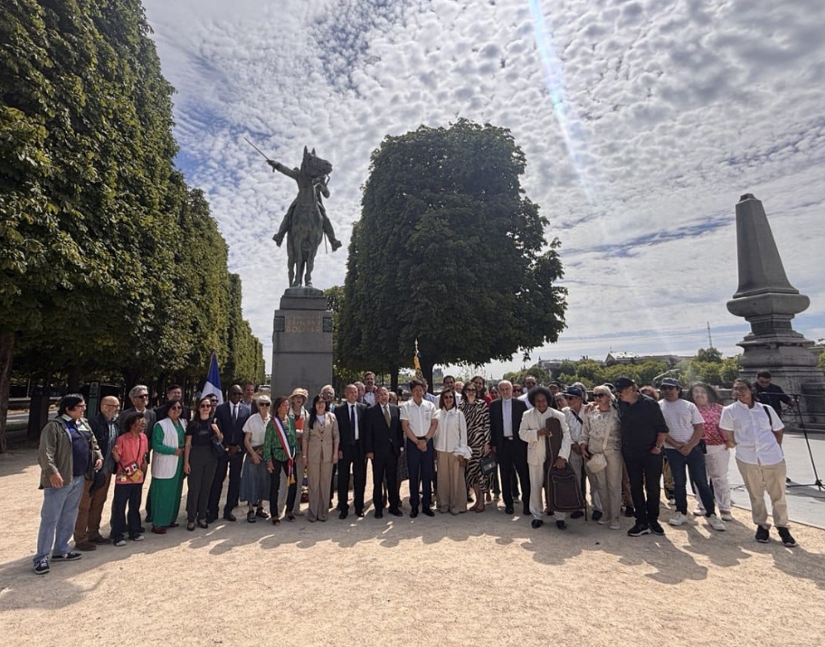 Venezuela celebra en París 214 aniversario de su Independencia y reafirma su compromiso con la paz mundial