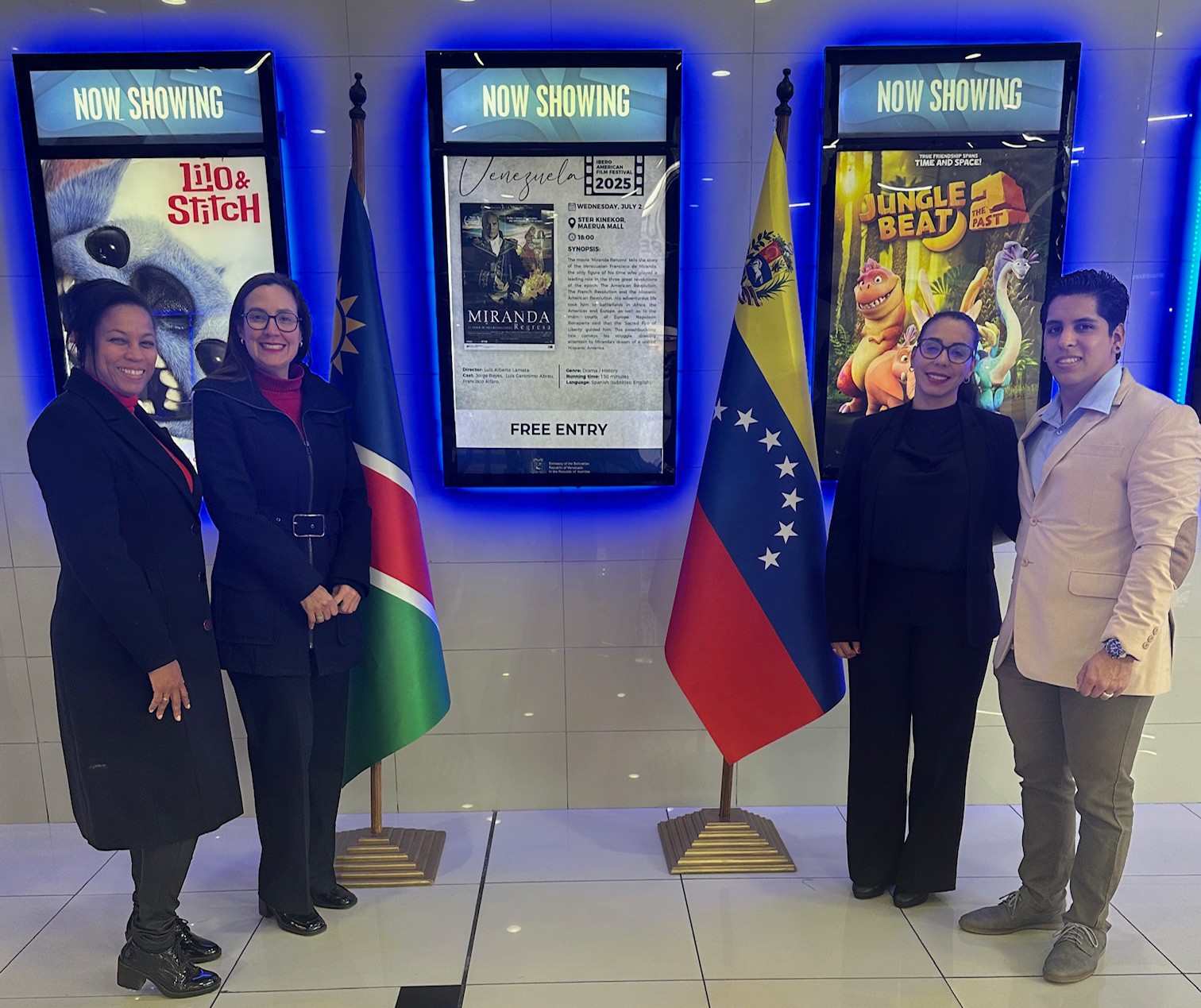 Venezuela celebra 214 años de independencia con cine, hermandad africana y llamado a la paz