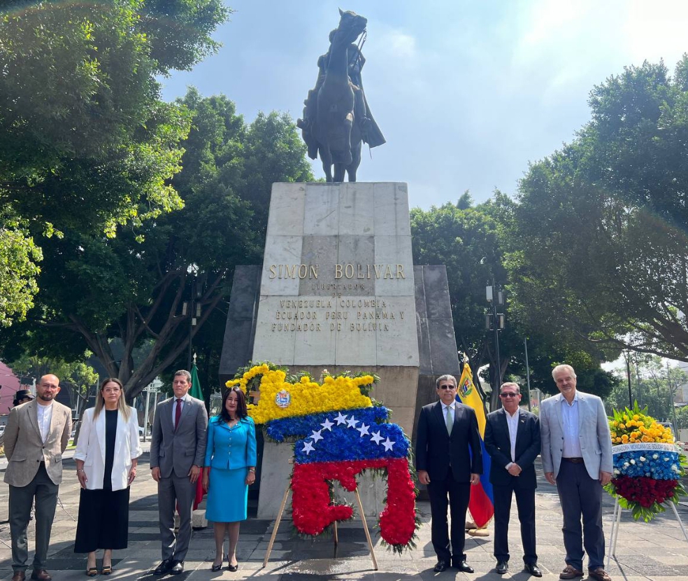 Celebran en México aniversario de la Independencia de Venezuela