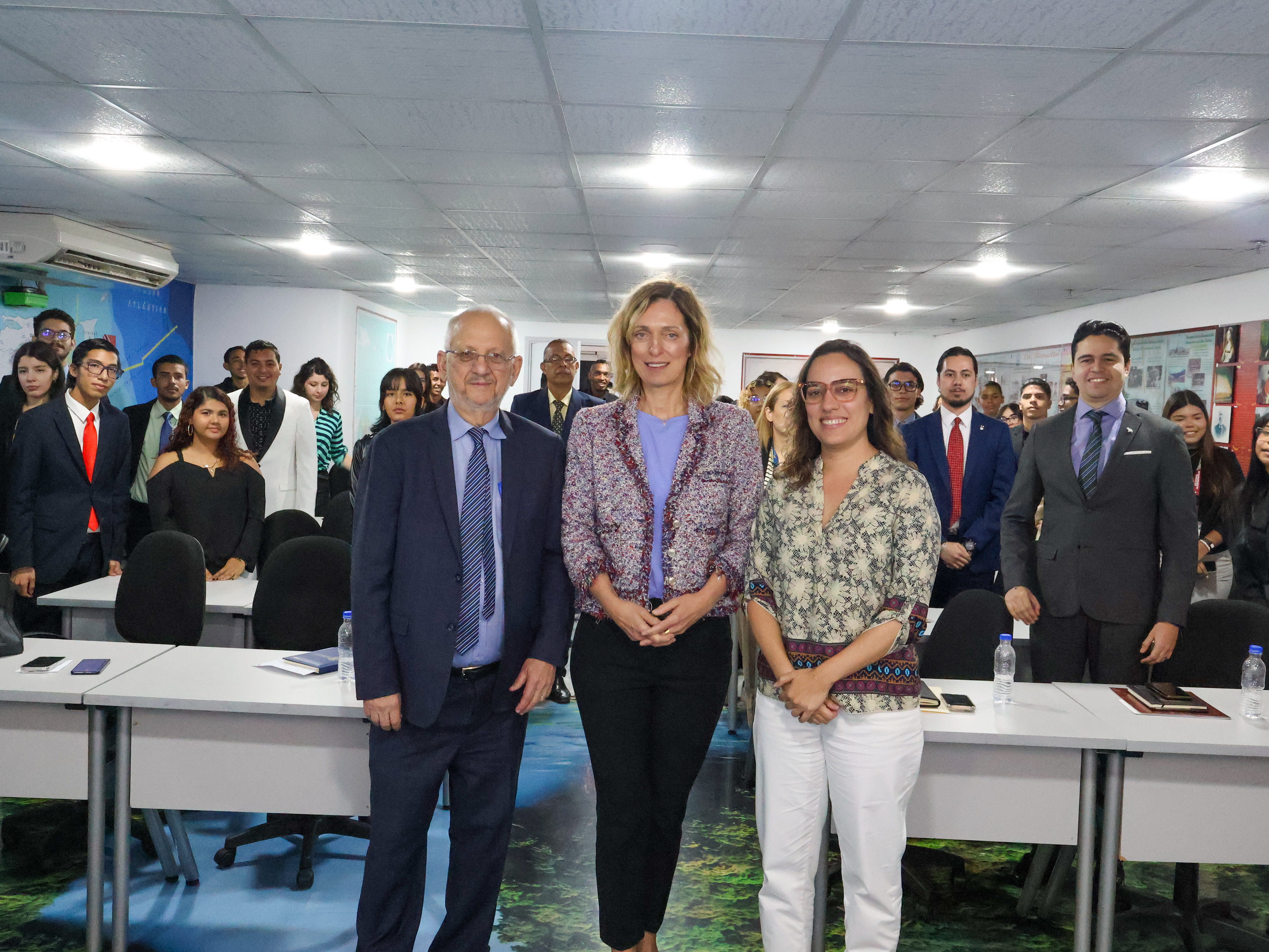 Venezuela y Serbia fortalecen relaciones en el área educativa