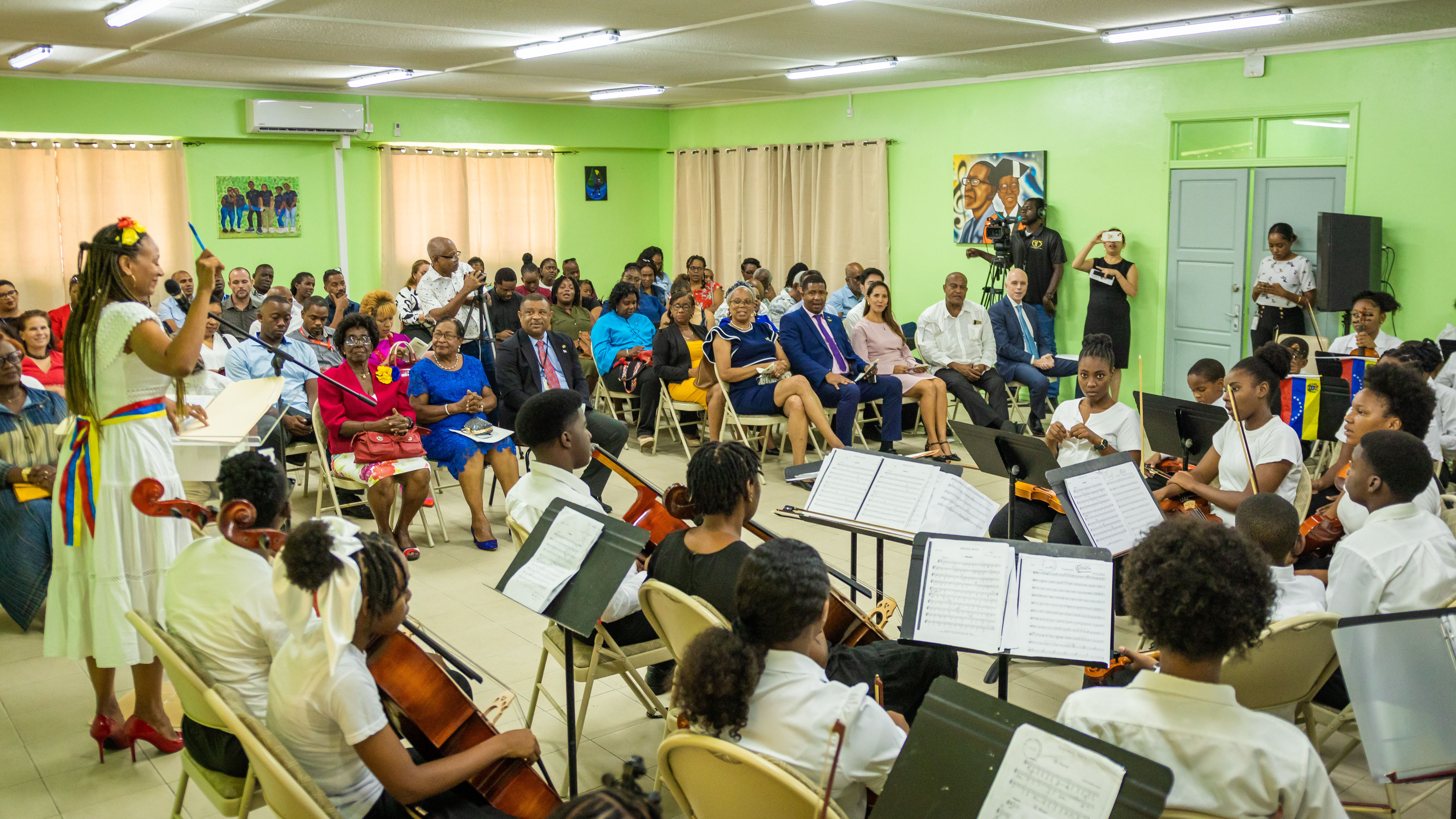Venezuela celebró en Santa Lucía 214 aniversario de su independencia