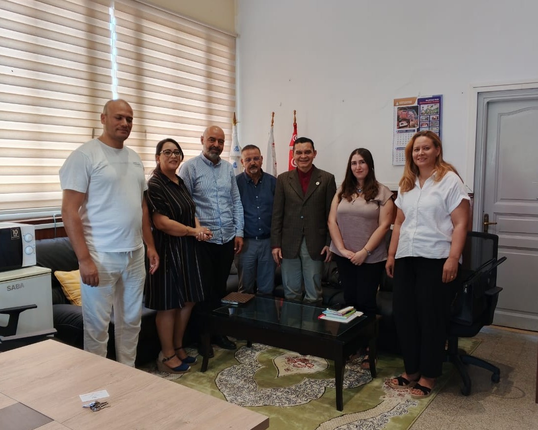 Venezuela fortalece lazos académicos y culturales con el sector universitario tunecino