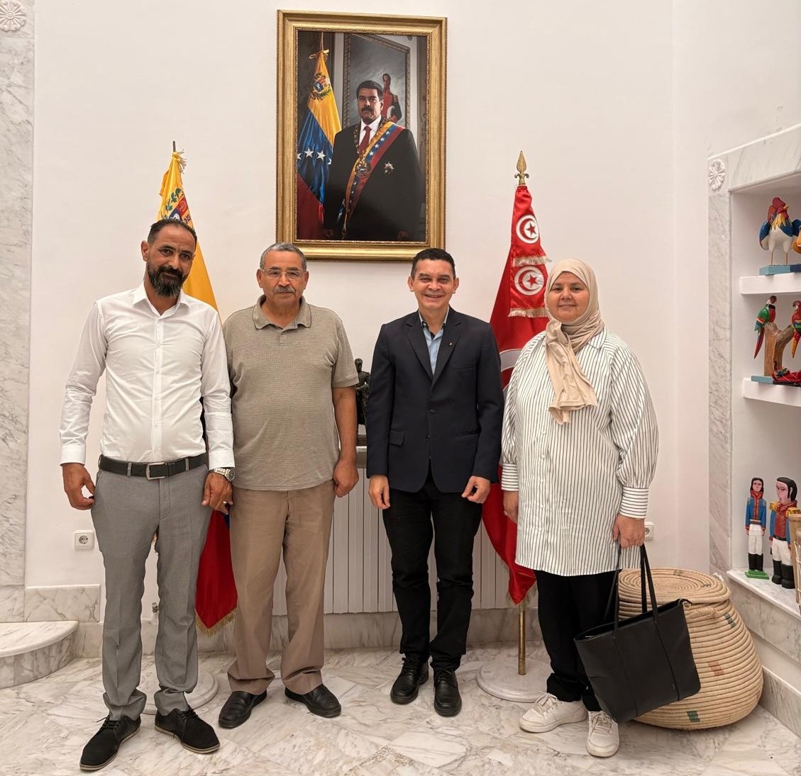 Líderes tunecinos elogian elecciones en Venezuela y su posición antiimperialista