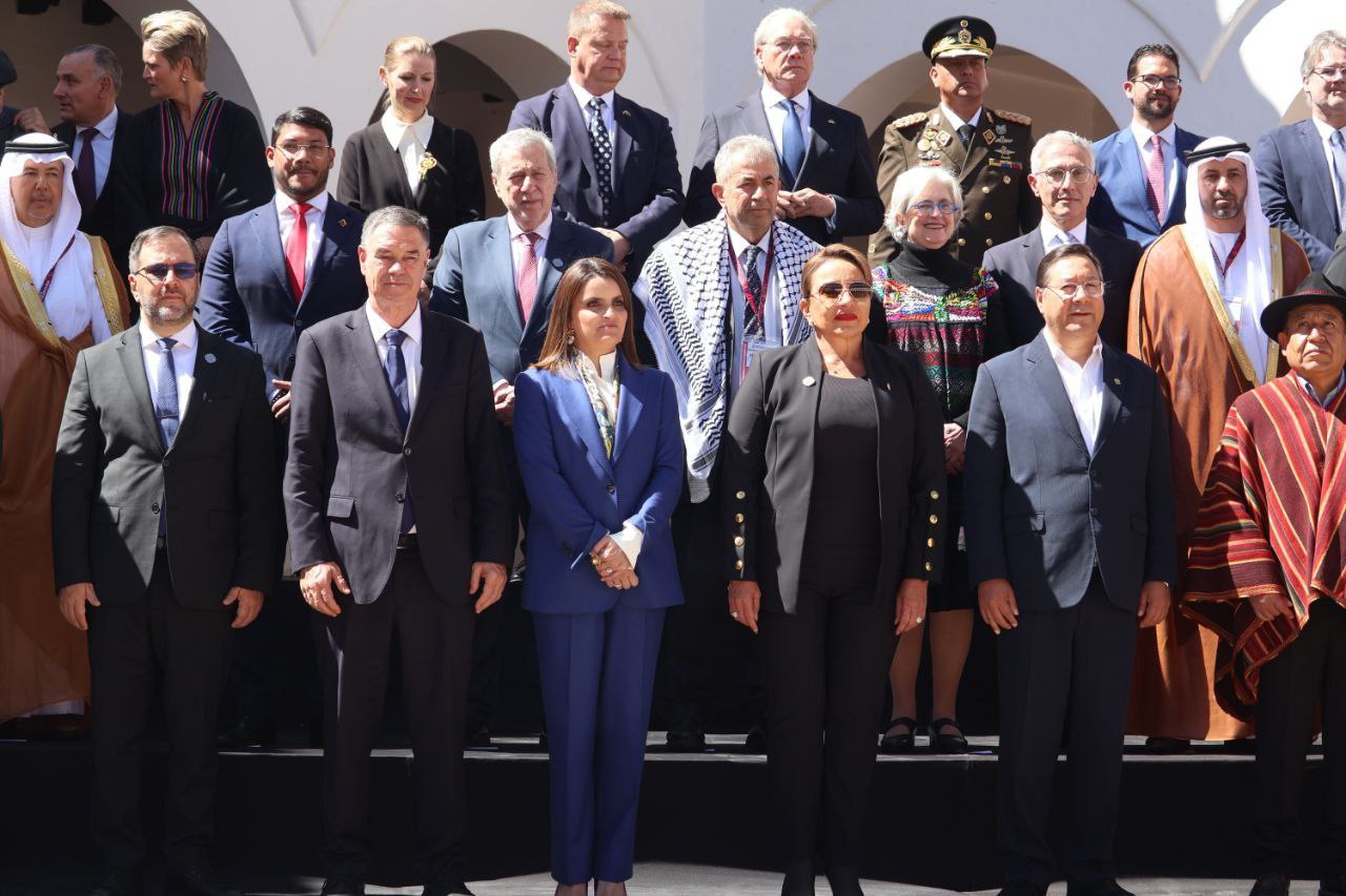 Venezuela reitera a Bolivia firme compromiso con la amistad y la unidad en Bicentenario de su Independencia