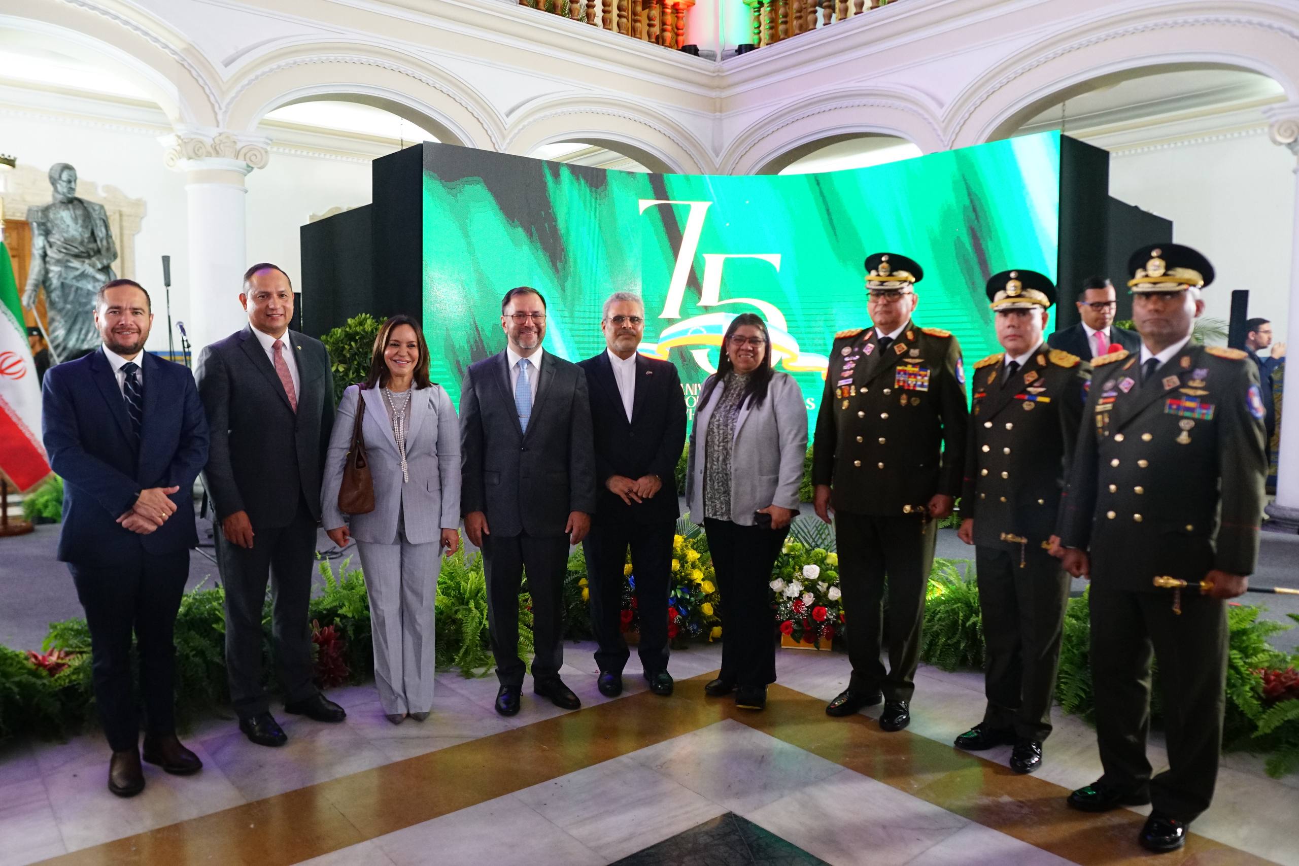 Velada cultural y show de luces en acto central por el 75 aniversario de las relaciones Venezuela-Irán