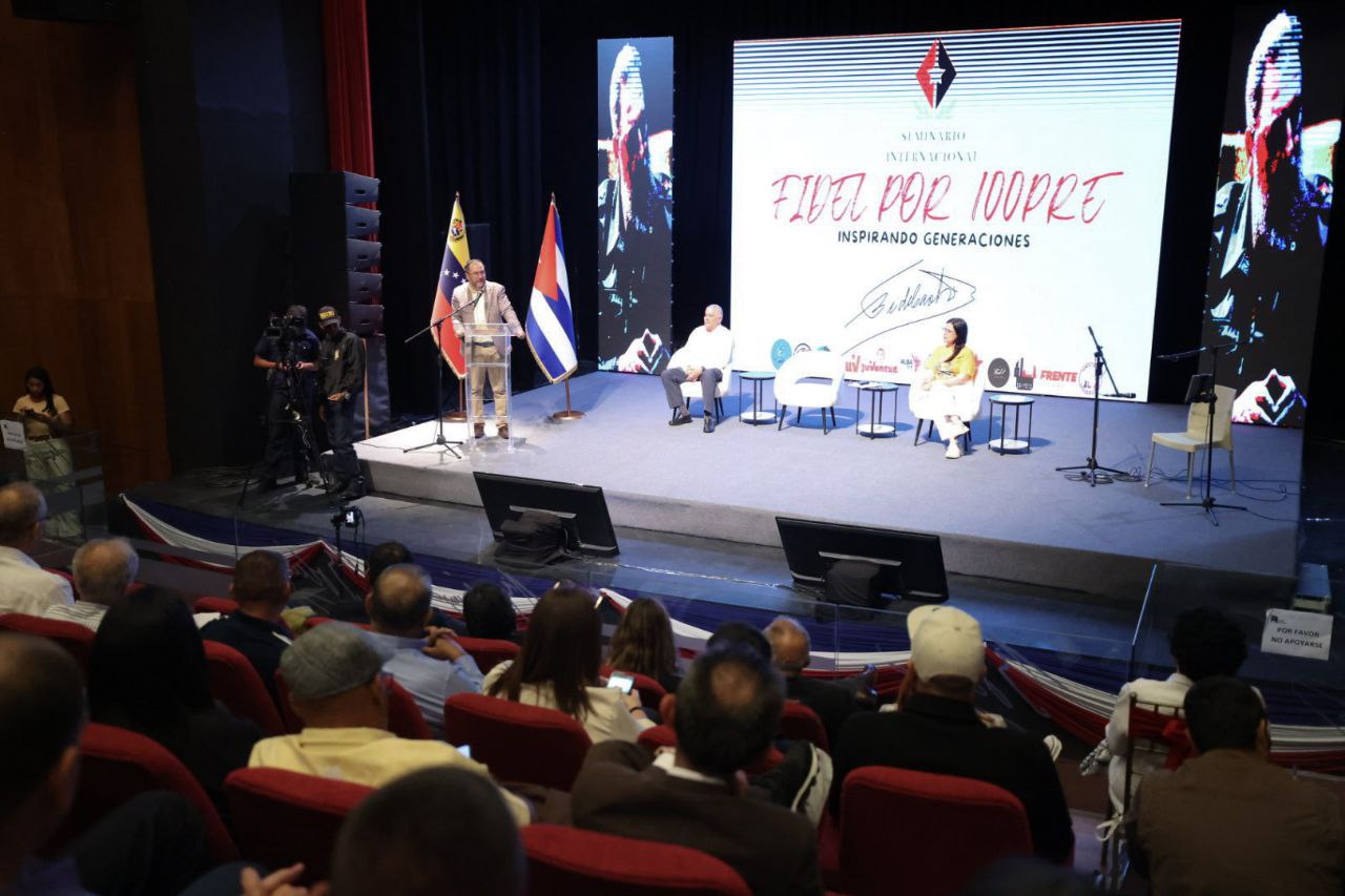 Inicia en Caracas Seminario Internacional “Fidel por 100pre” en honor al líder de la Revolución Cubana