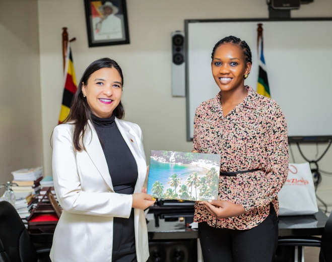Embajadora en Uganda se reúne con Ministra de Estado de Energía y Minas
