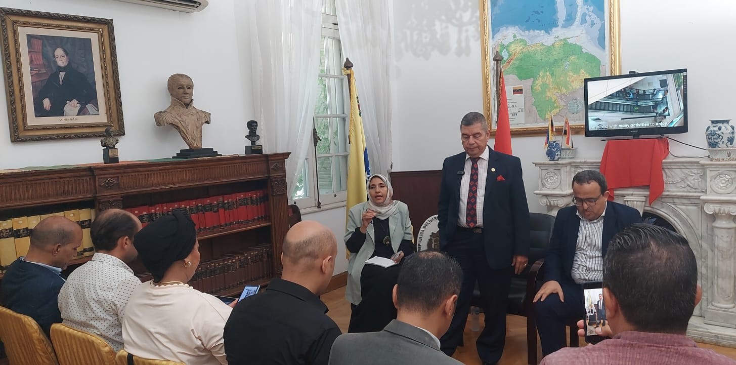 Embajada de Venezuela en El Cairo fortalece lazos de cooperación turística con periodistas egipcios