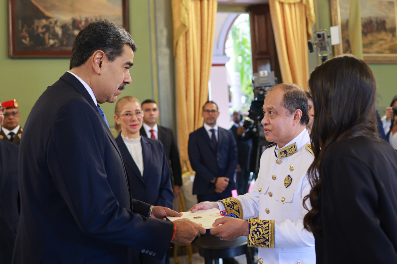 Embajador de Camboya entrega Cartas Credenciales al Presidente Nicolás Maduro