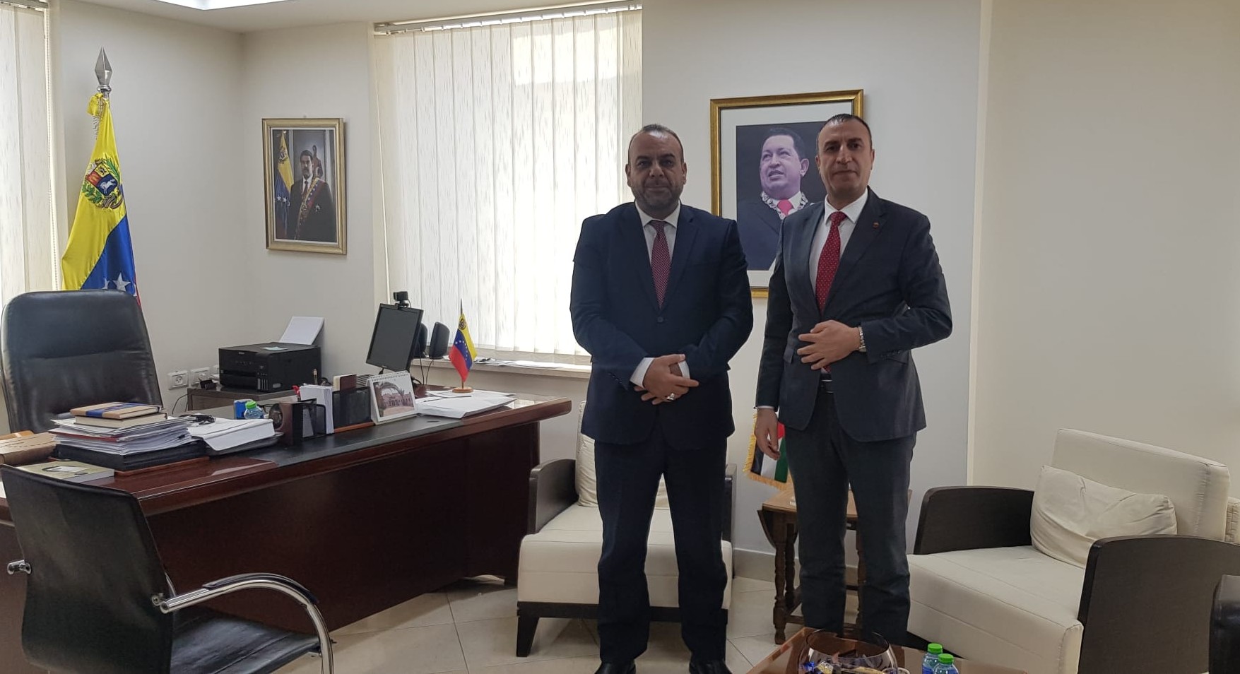 Embajador de Venezuela se reúne con Presidente de Unión General de Escritores Palestinos