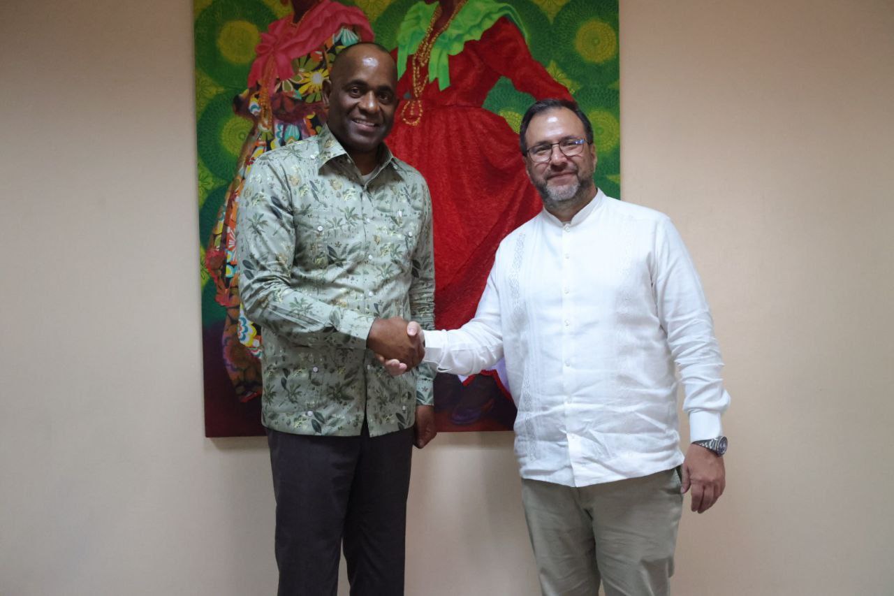 Canciller Yván Gil condena en Dominica amenazas de EEUU a la paz de la región