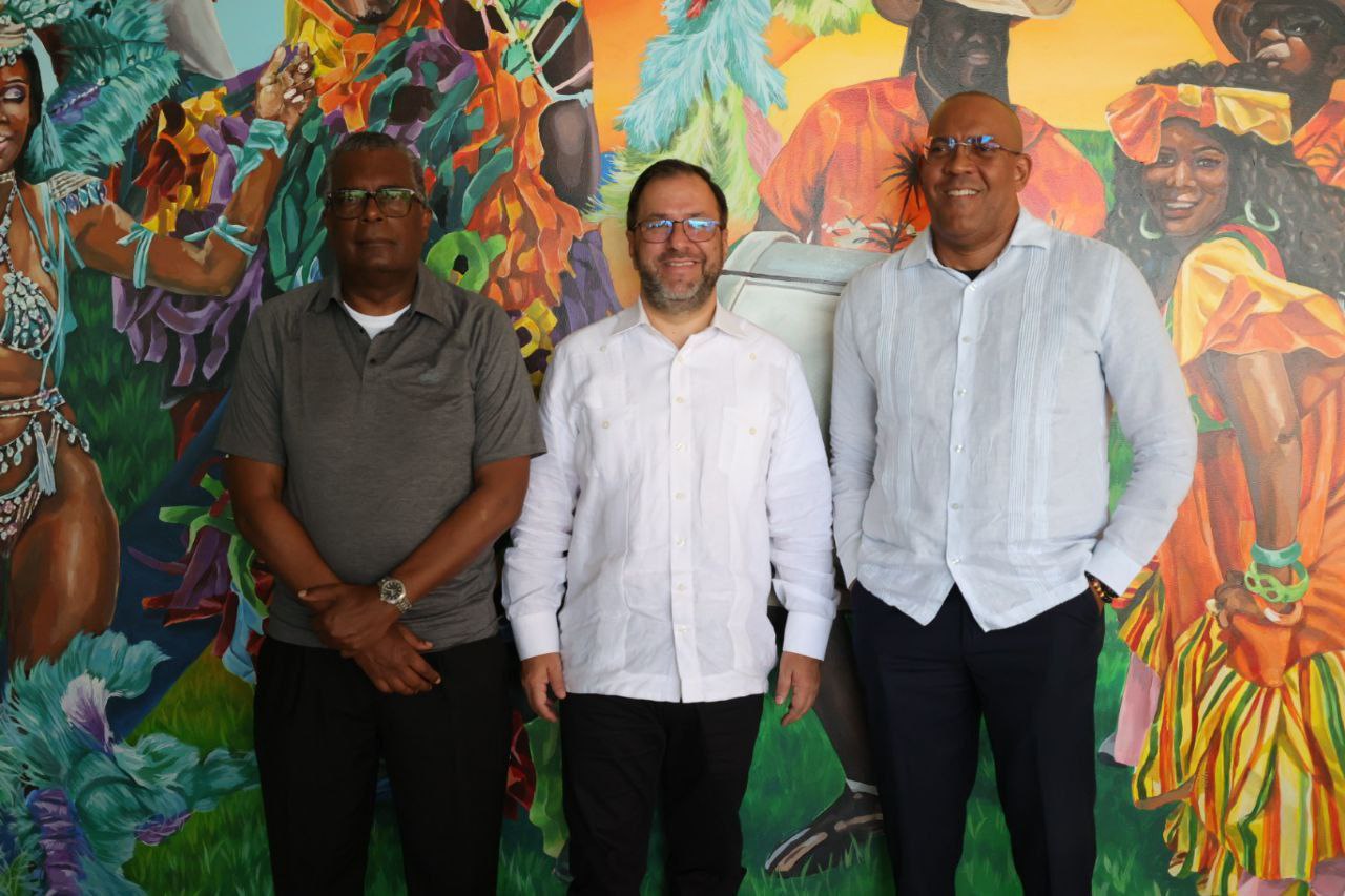 Canciller Yván Gil aborda con sus pares de Barbados y Bahamas situación regional frente a intervencionismo de EEUU