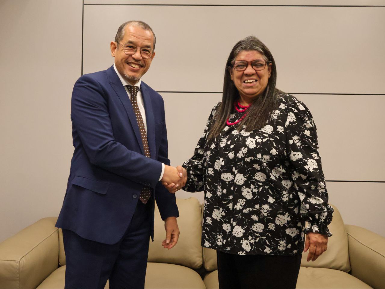Venezuela e Indonesia revisan agenda bilateral en reunión diplomática
