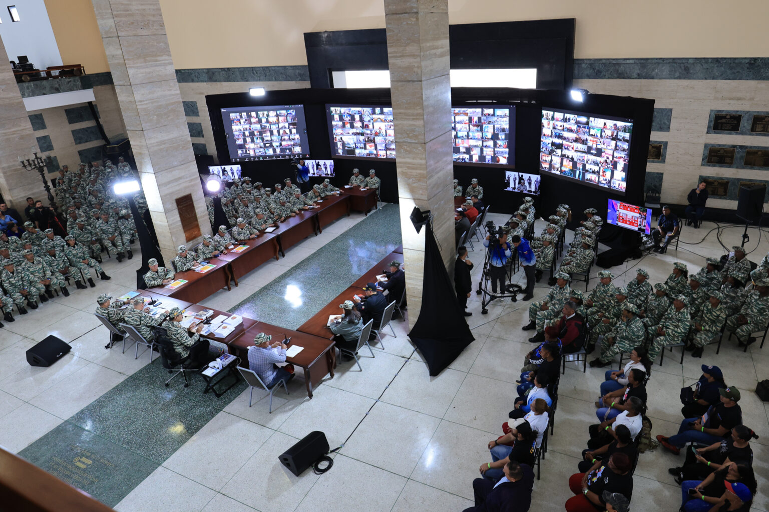 Venezuela se alza como bastión antidrogas frente a mafias colombianas