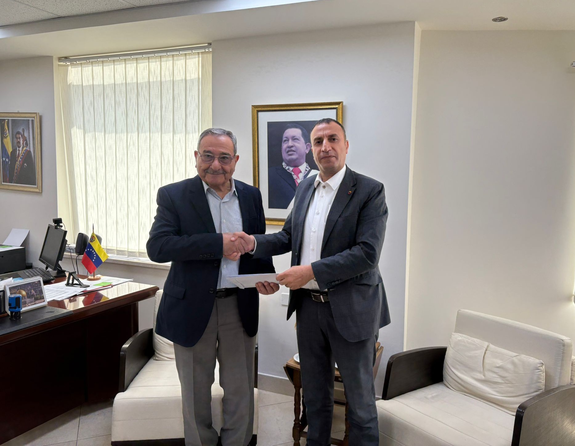 Embajada de Venezuela en Palestina recibe carta de respaldo