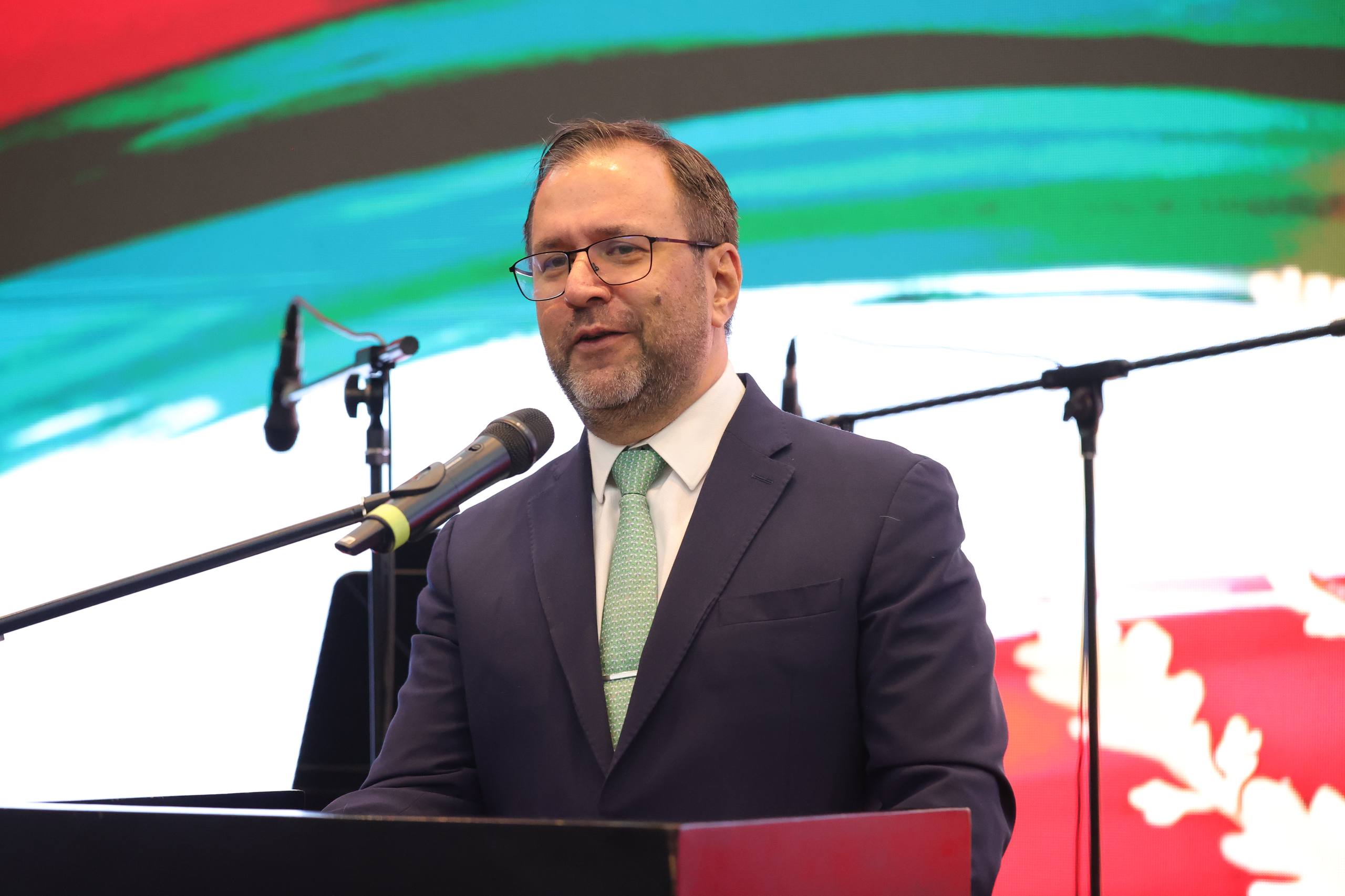 Canciller Yván Gil asiste a conmemoración de 215 años de la independencia mexicana