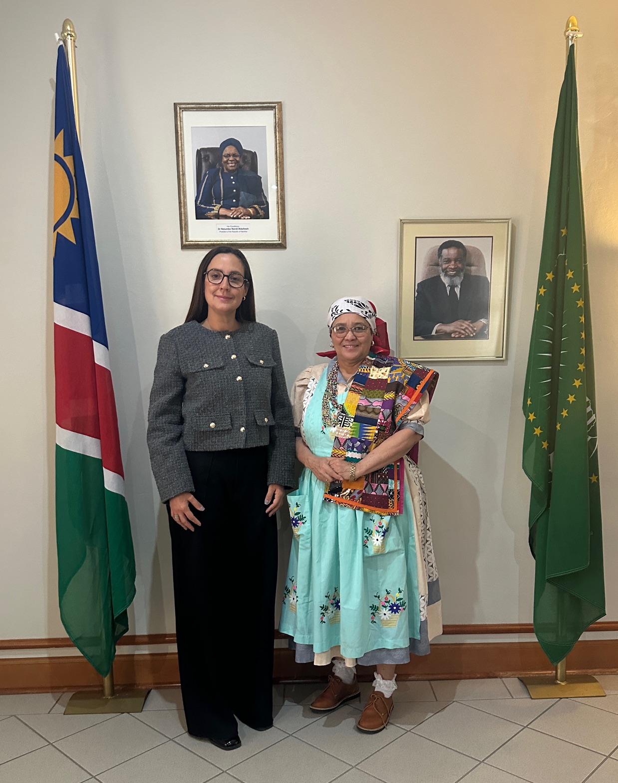 Embajadora de Venezuela y Vicepresidenta de Namibia reafirman compromiso por la paz y rechazan maniobras militares en el Caribe