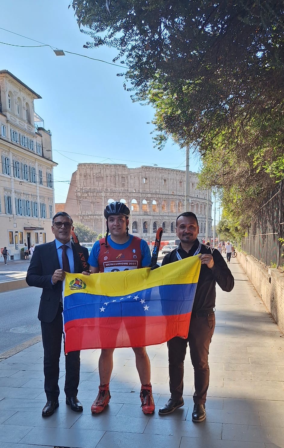 Venezolano César Baena participa en Copa del Mundo de Rollerski 2025 en Roma