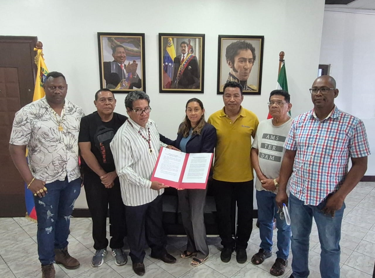 Organizaciones indígenas de Suriname expresan solidaridad con Venezuela y defensa de la paz en la región
