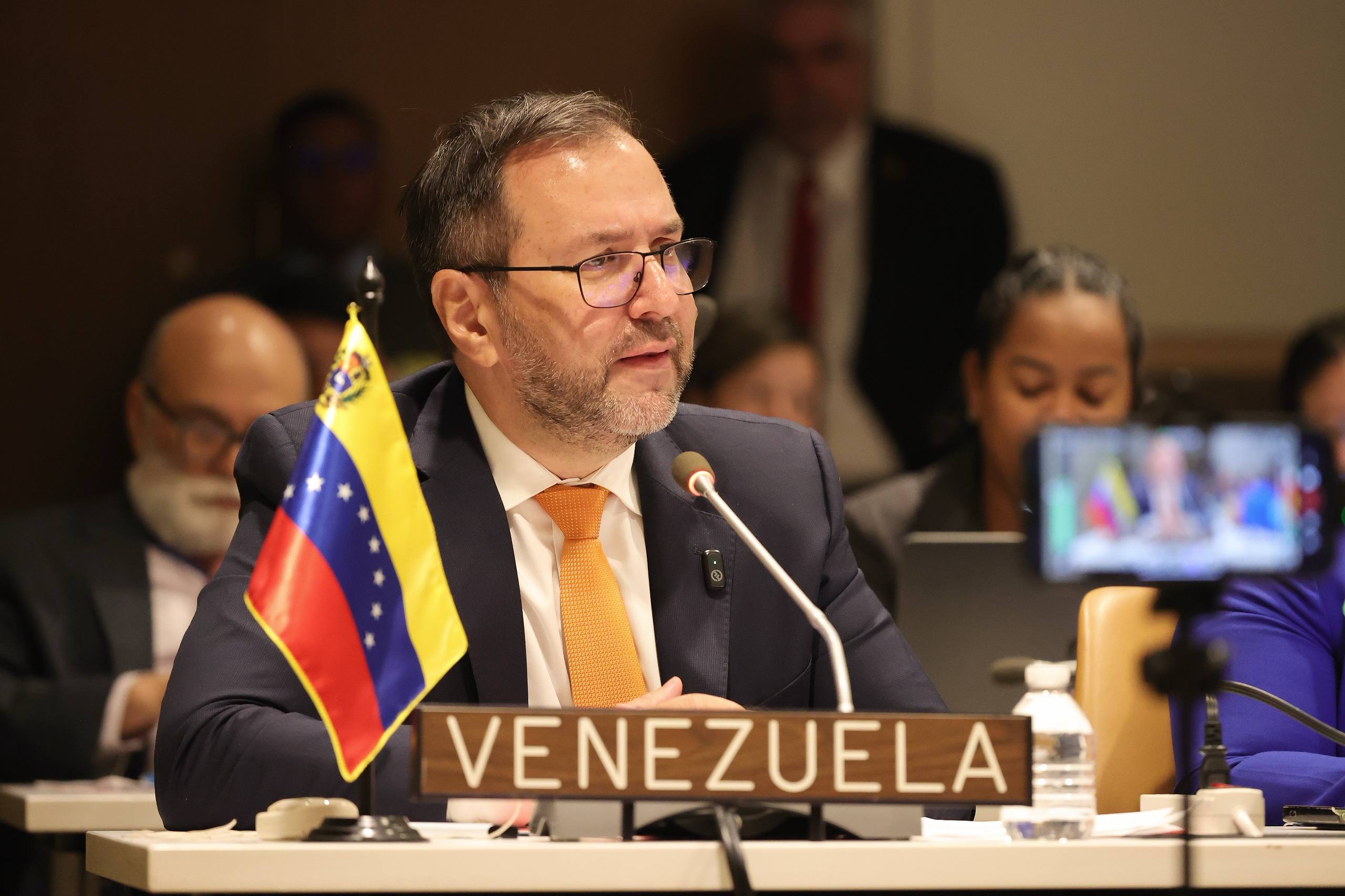 Venezuela alerta a la CELAC sobre amenaza nuclear en el Caribe