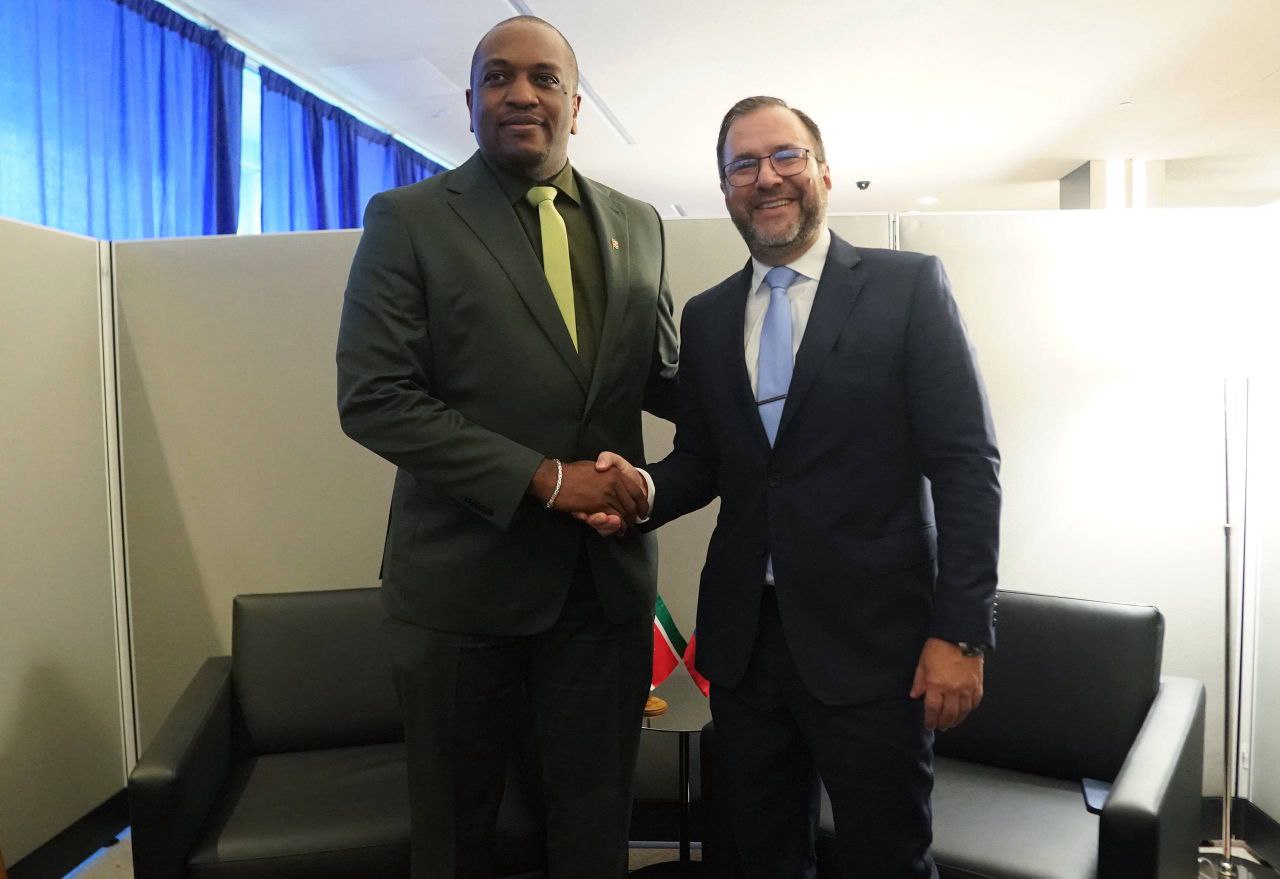 Venezuela y Surinam destacan excelentes relaciones diplomáticas, políticas y de cooperación