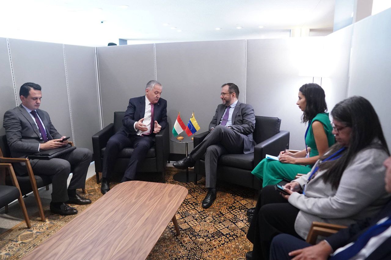 Venezuela y Tayikistán abordan temas bilaterales y coyunturas geopolíticas