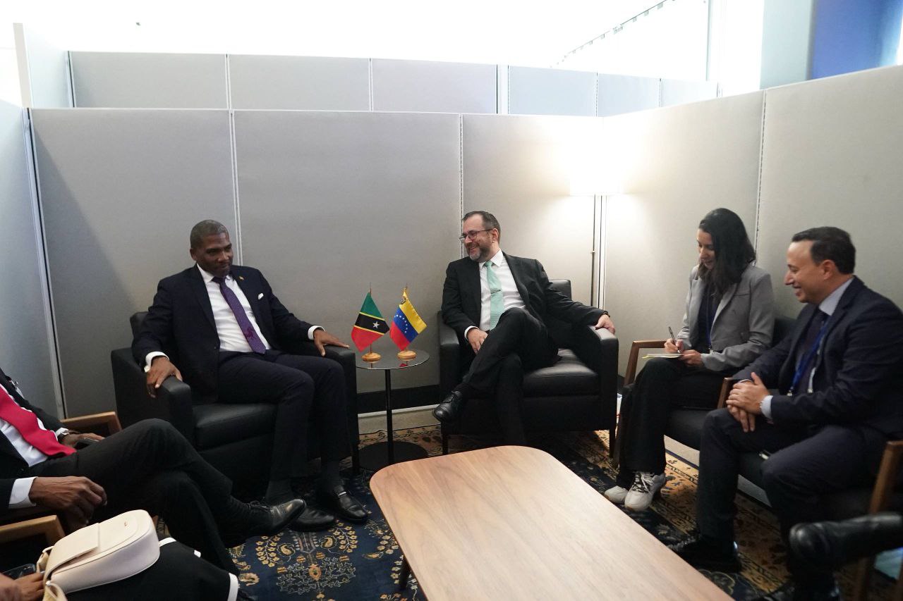 Venezuela reafirma ante San Cristóbal y Nieves compromiso con defensa integral del Caribe