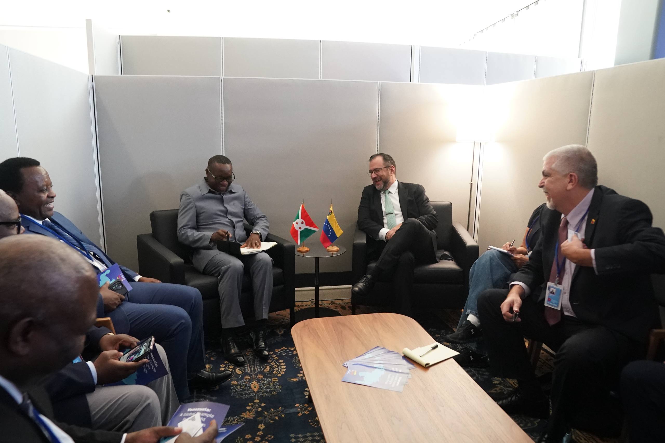 Venezuela y Burundi ratifican compromiso con el desarrollo económico sostenible