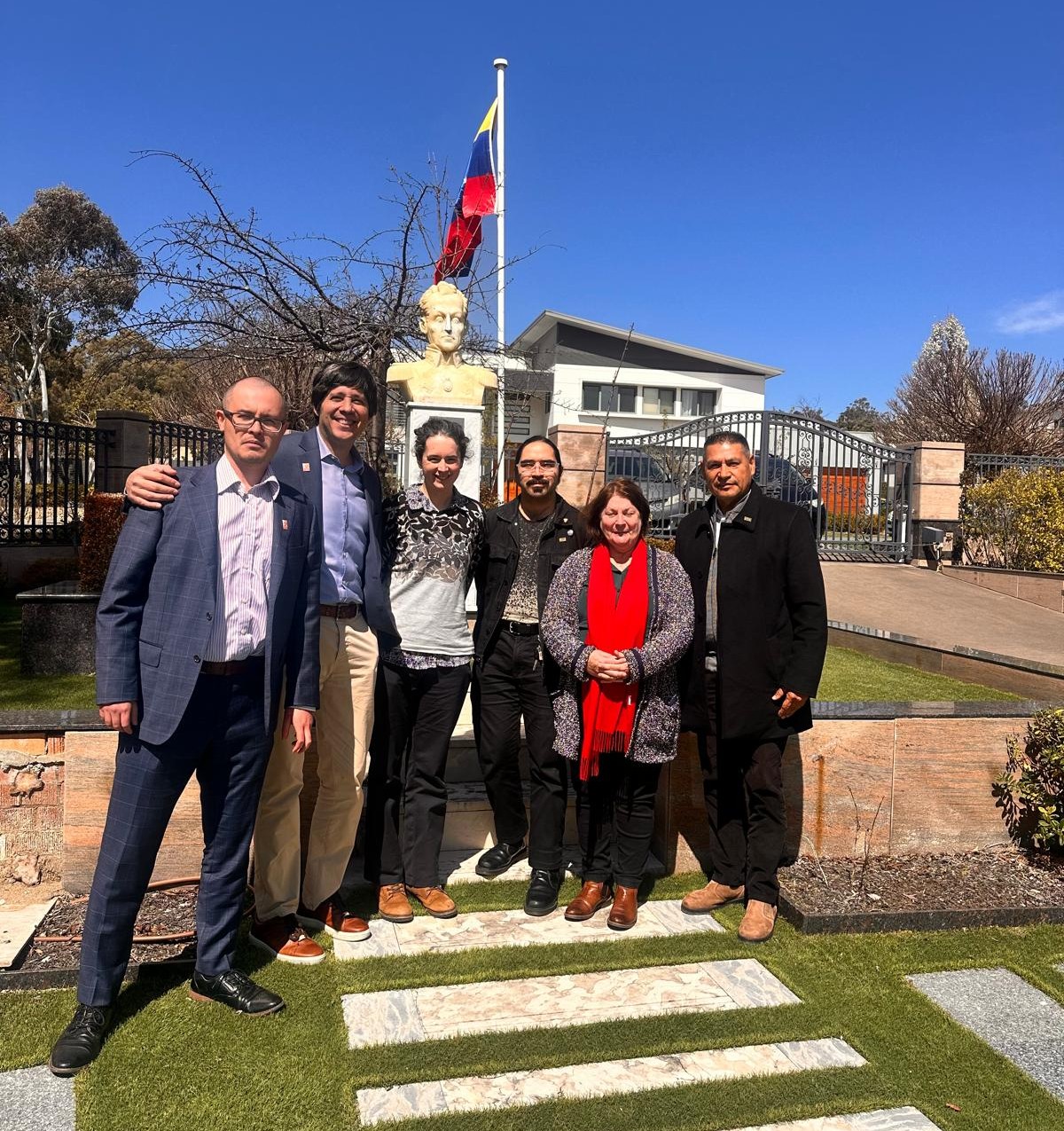 Partido Comunista de Australia rechaza acciones intervencionistas de Washington en Venezuela