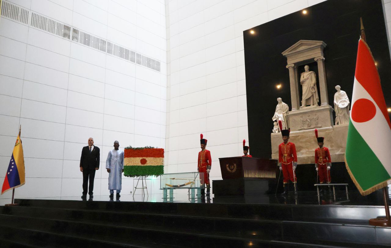 Venezuela y Níger reafirman alianza de hermandad ante el Libertador Simón Bolívar