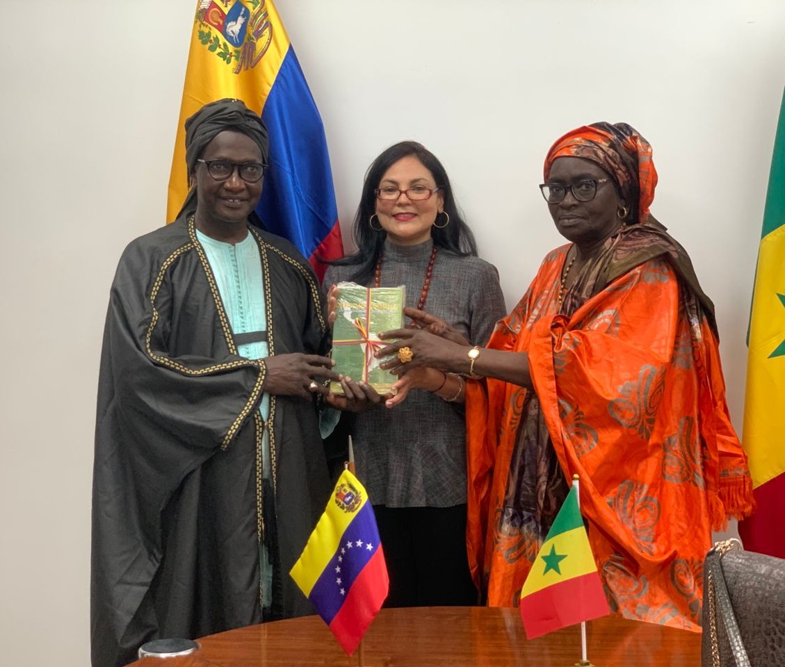 Venezuela y Senegal profundizan acercamiento cultural