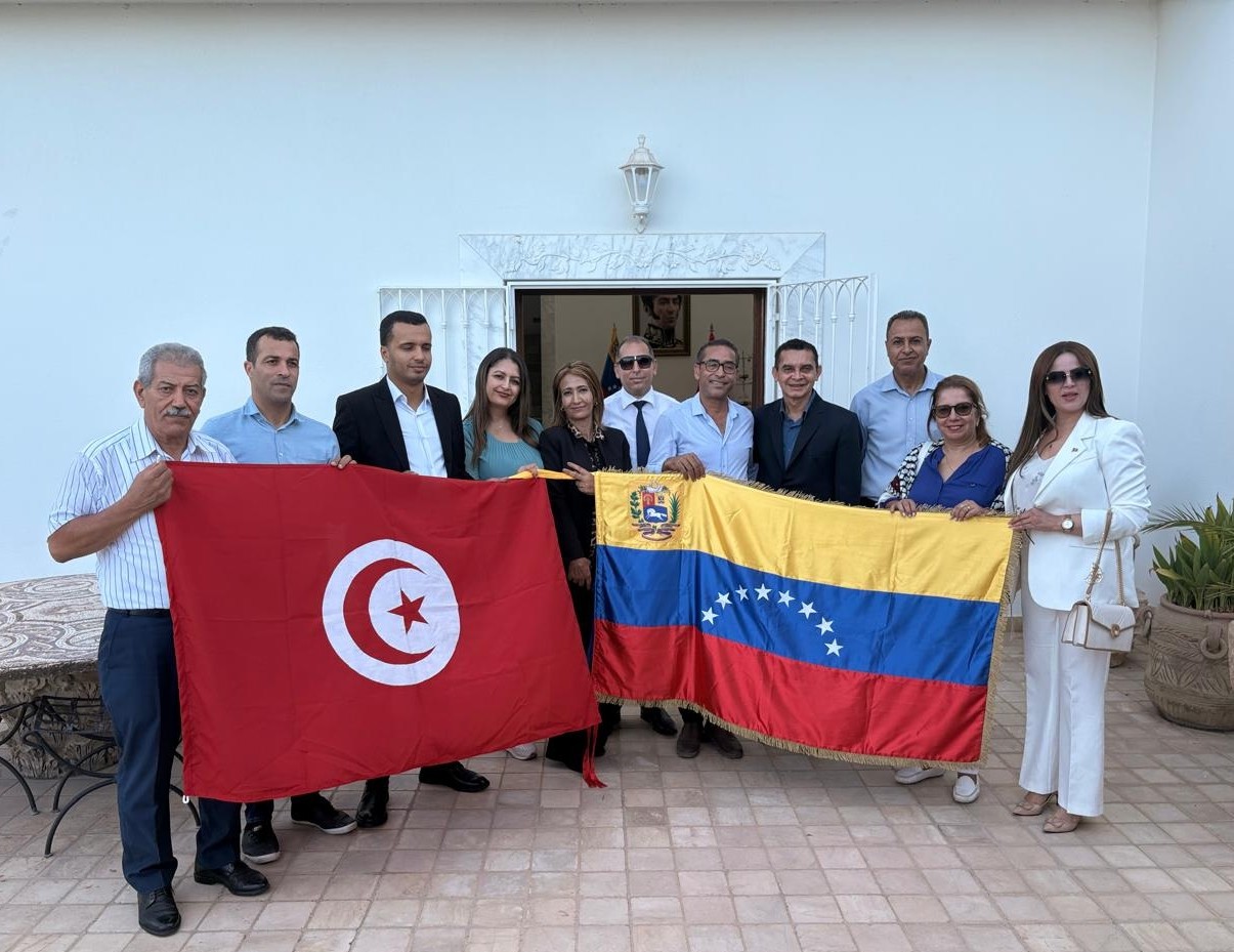 Bloques parlamentarios de Túnez condenan amenazas militares de EEUU a Venezuela