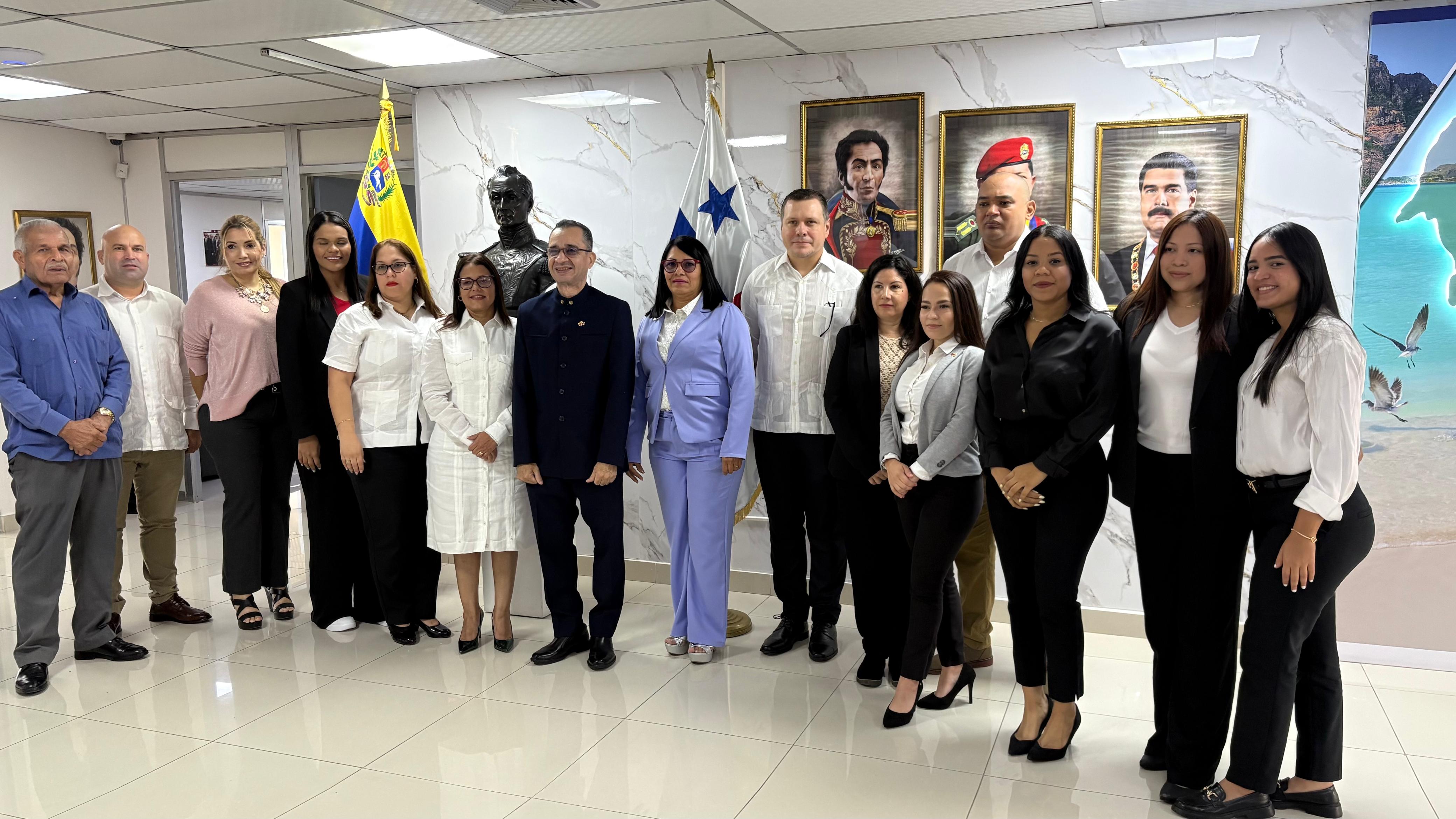 Sección Consular de Venezuela en Panamá reabre sus servicios