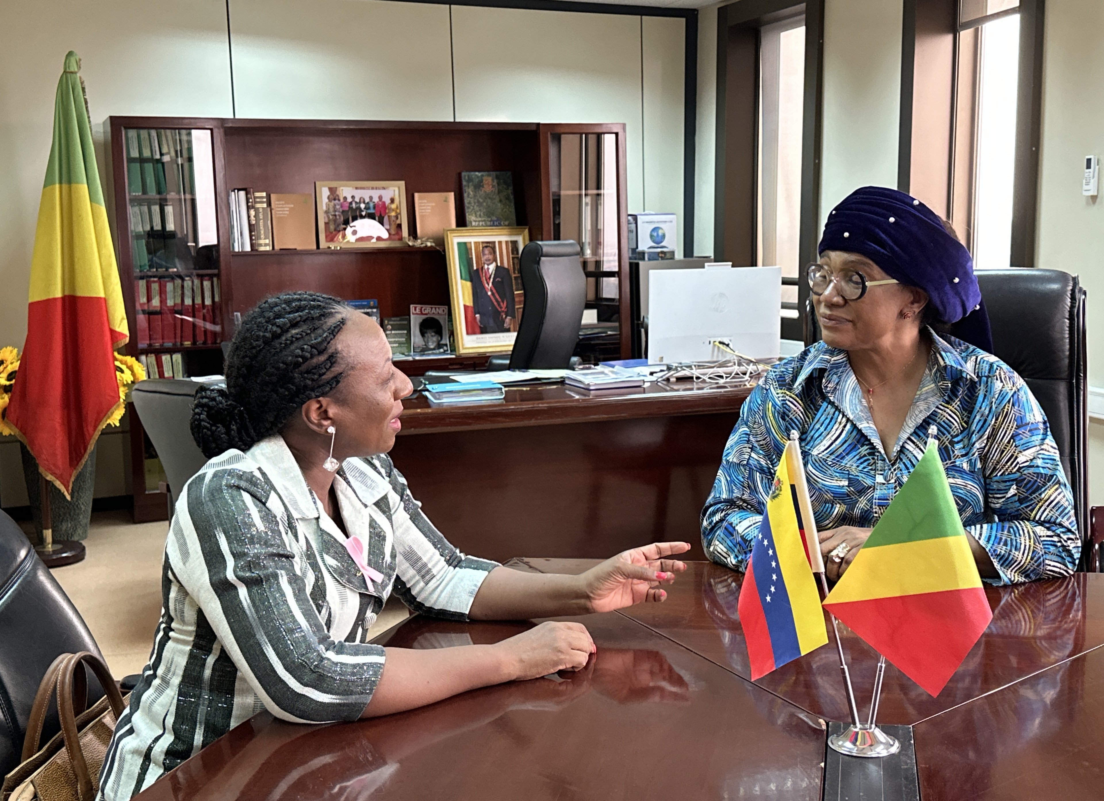 Venezuela y la República del Congo abordan cooperación en materia forestal