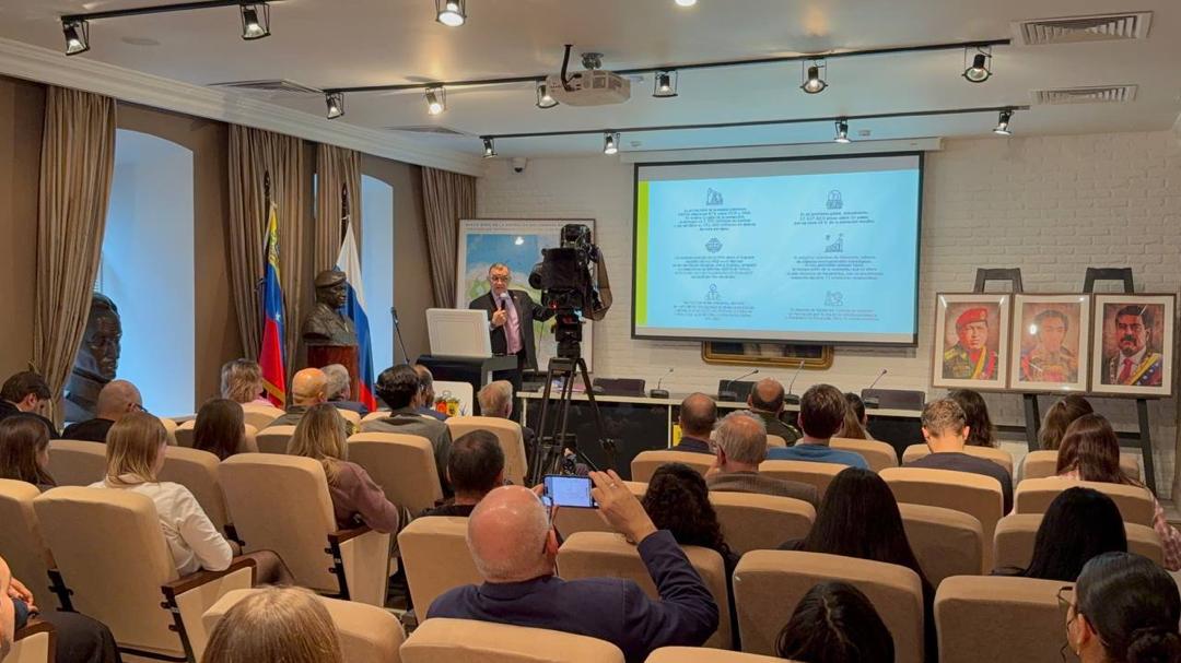 Embajada en Rusia reafirma en actividad comunicacional verdad de Venezuela frente a amenazas del imperialismo