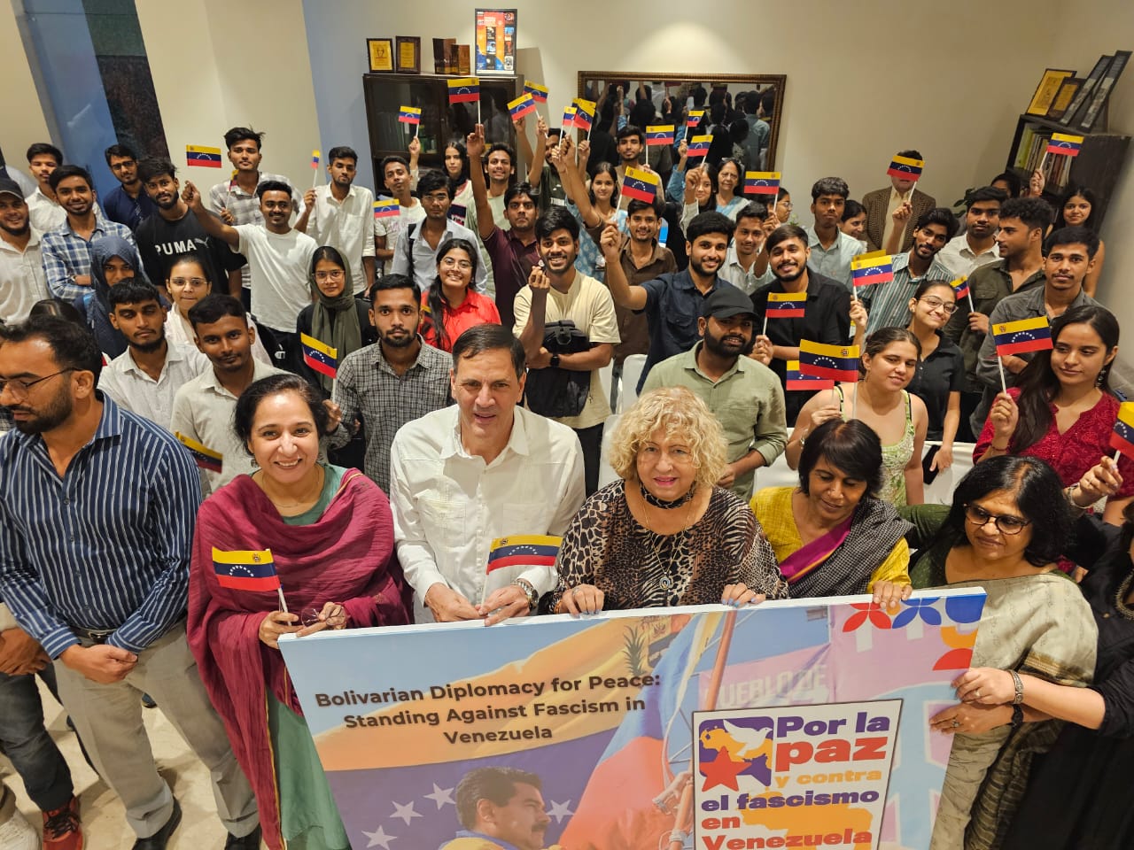 En la India se realiza acto de solidaridad internacional con Venezuela