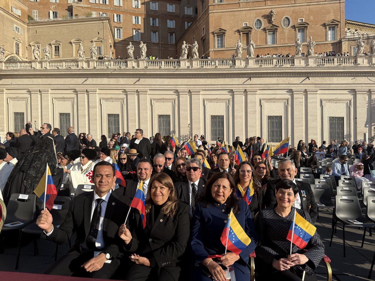Delegación venezolana en el Vaticano celebra canonización de José Gregorio Hernández y Carmen Rendiles
