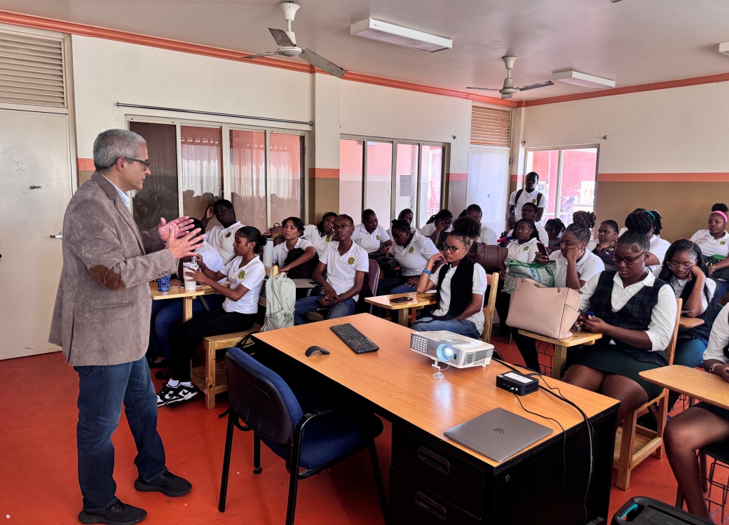 Juventud vicentina reflexiona sobre la verdad de Venezuela y la paz en el Caribe