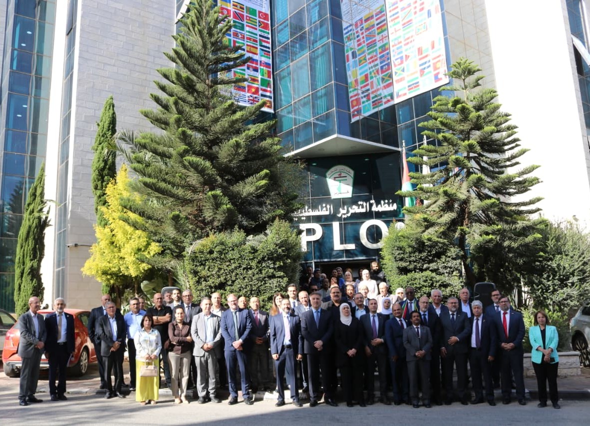 Embajador de Venezuela participa en inauguración del mural de las banderas de países que reconocen al Estado de Palestina