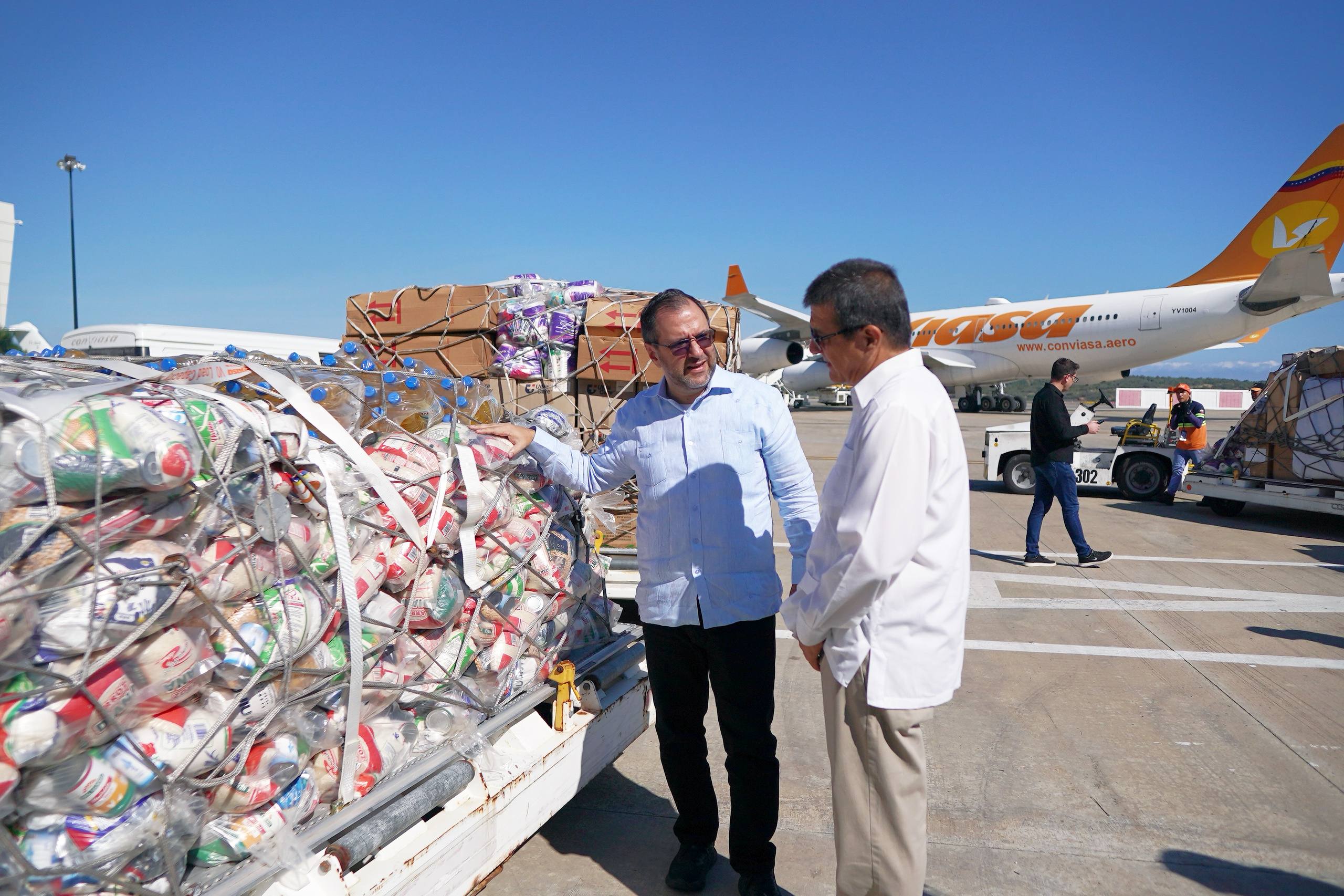 Venezuela envía ayuda humanitaria a Cuba y Jamaica