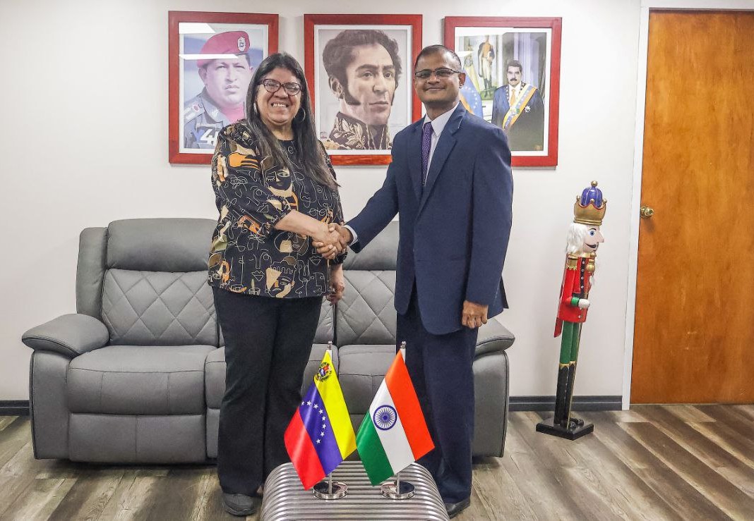 Viceministra Tatiana Pugh evalúa con embajador de la India hoja de ruta bilateral