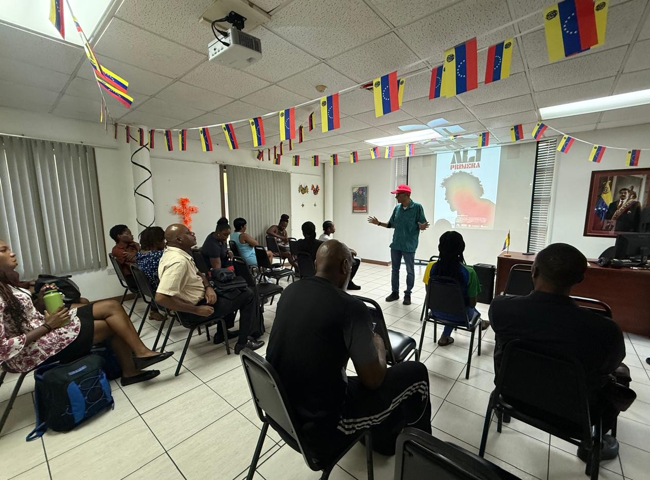 Estudiantes de San Vicente y las Granadinas reconocen ejemplo de conciencia y revolución de Alí Primera