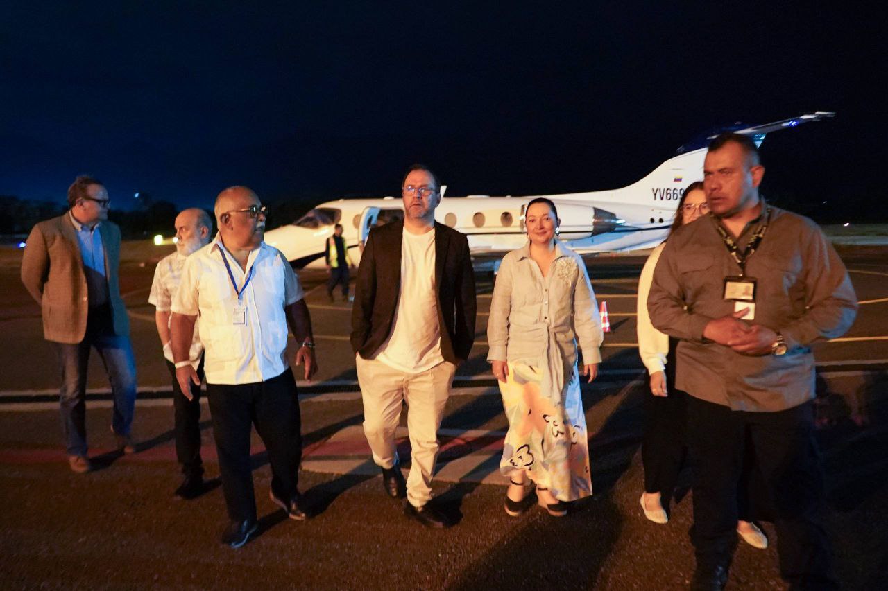 Canciller Yván Gil llega a Colombia para participar en IV Cumbre CELAC-UE